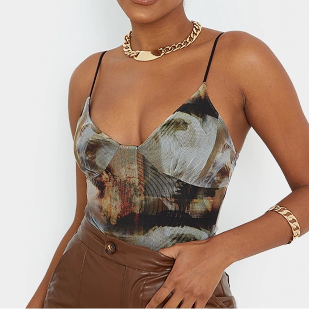 PrettyLittleThing Nude Mesh Abstract Renaissance Print Cup Detail Bodysuit
